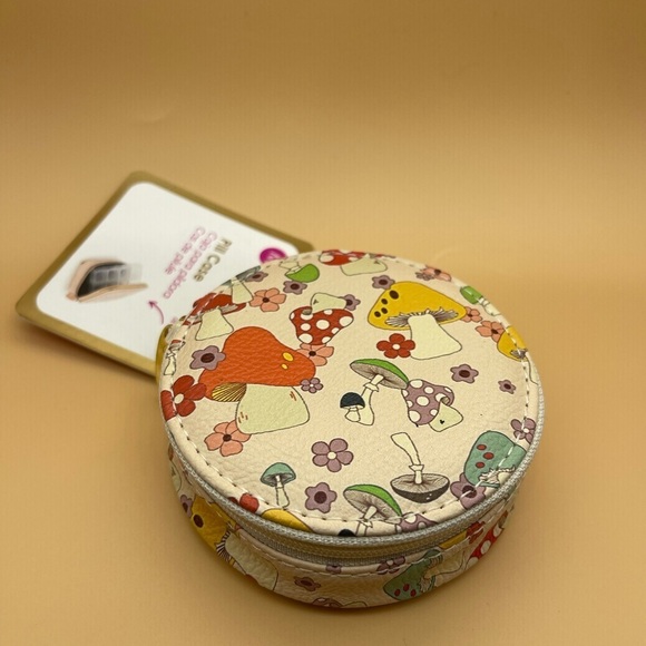 UO x Miamica Mushroom Print Daily Pill Case, NWT For Bundles Only - Picture 3 of 6